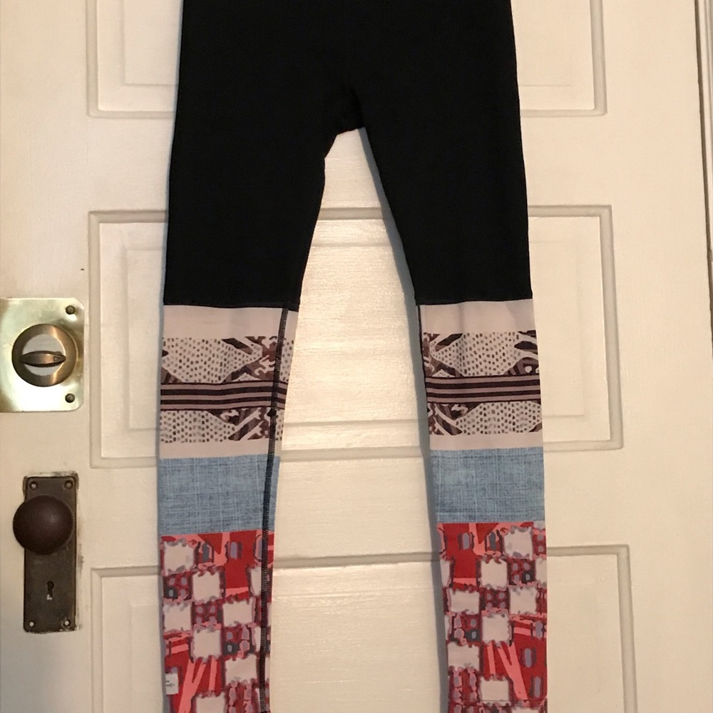 UO Accent Leggings